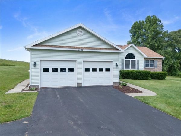 7587 Salmon Creek Road , Williamson, NY 14589