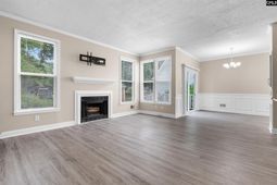 509 Wallace Way  photo 4