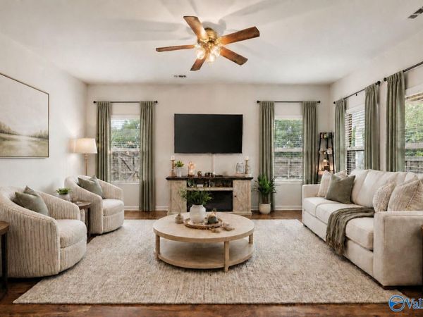 129 Branton Court, New Market, AL 35761