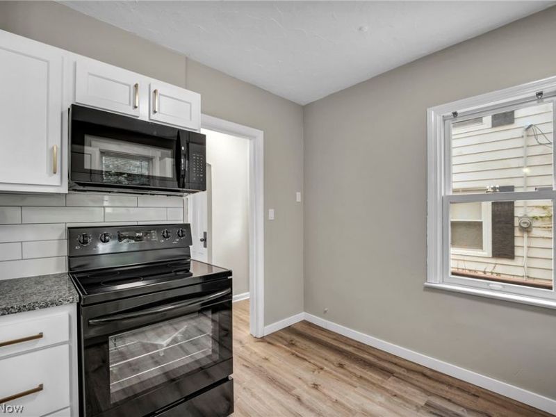 2496 Saybrook Road , University Heights, OH 44118 Photo 13