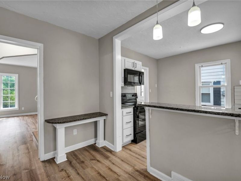2496 Saybrook Road , University Heights, OH 44118 Photo 17