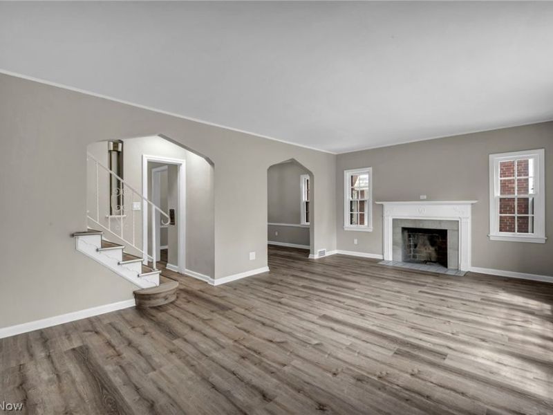 2496 Saybrook Road , University Heights, OH 44118 Photo 4