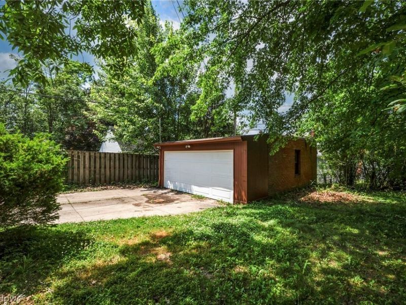 2496 Saybrook Road , University Heights, OH 44118 Photo 47
