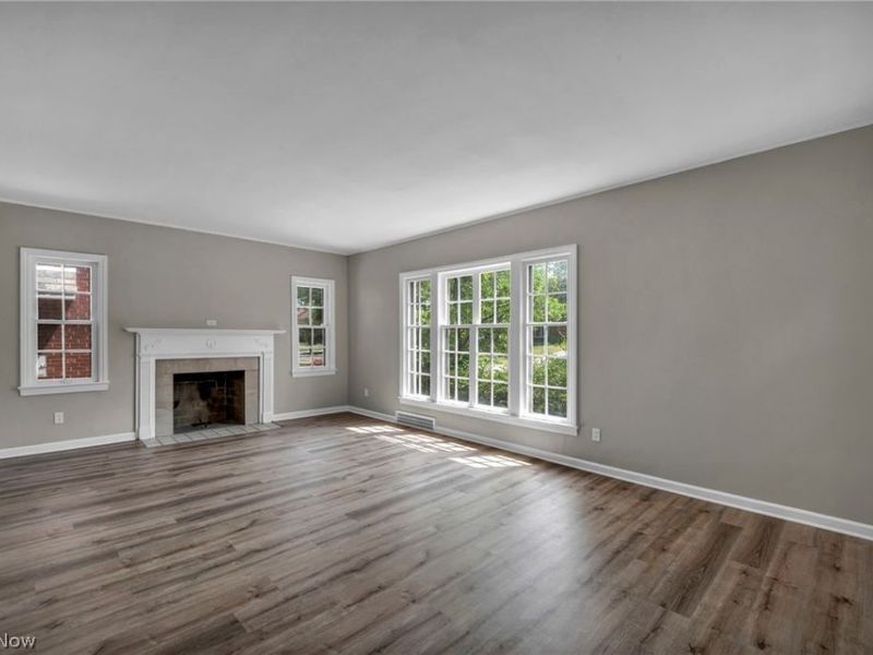 2496 Saybrook Road , University Heights, OH 44118 Photo 7