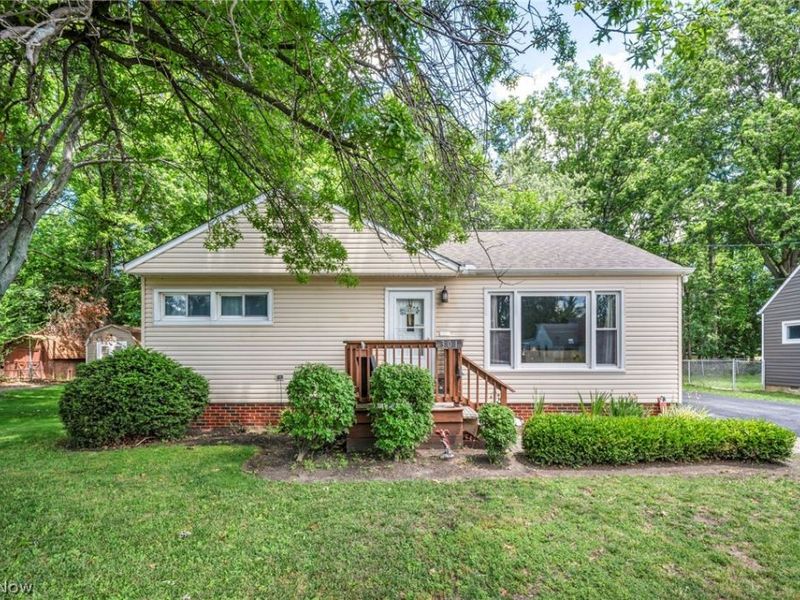 301 E 317th Street , Willowick, OH 44095 Photo 1