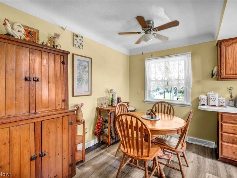 301 E 317th Street , Willowick, OH 44095 Photo 10