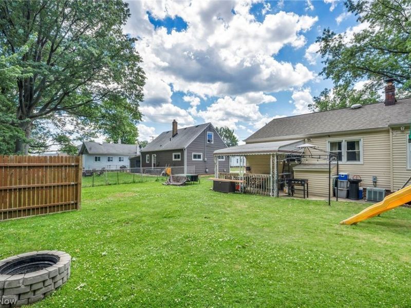 301 E 317th Street , Willowick, OH 44095 Photo 26