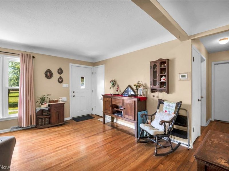 301 E 317th Street , Willowick, OH 44095 Photo 9