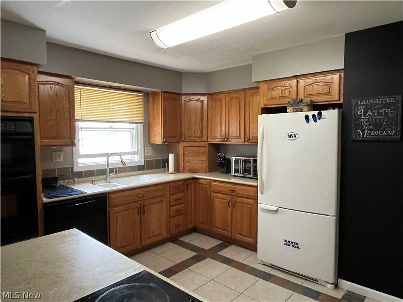 274 Dorchester Road, Akron, OH 44313 Photo 4