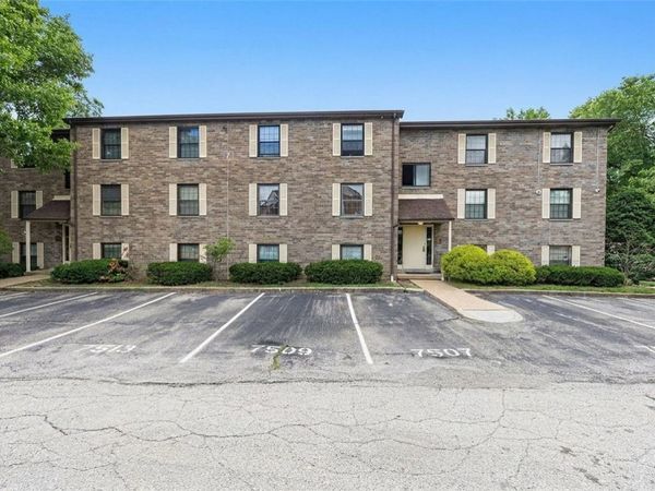 7509 Penn Bridge Ct , Pittsburgh, PA 15221