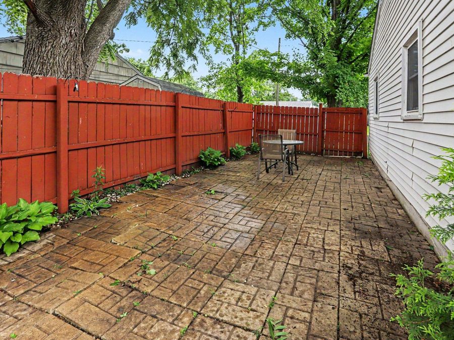 Property Image 17