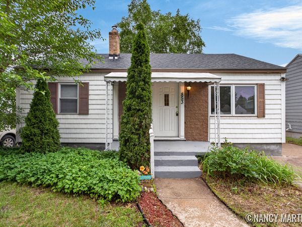 853 California Street NW, Grand Rapids, MI 49504