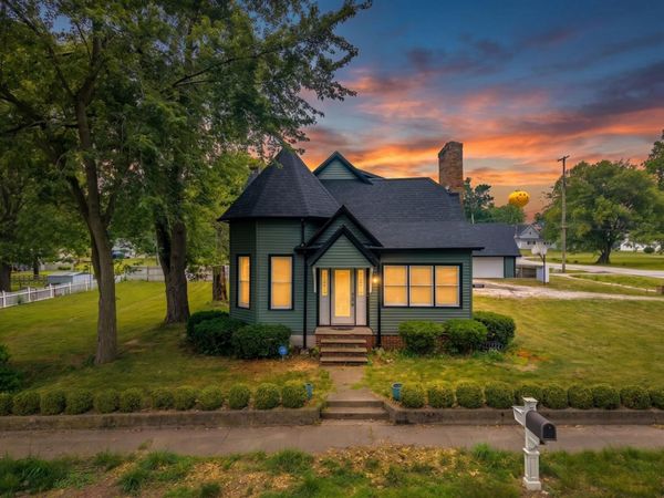 302 S Gonser Avenue, Ashley, IN 46705