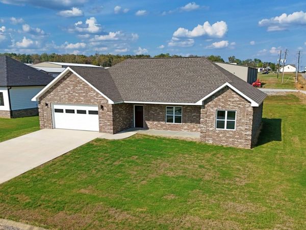 10 Ashley Faith Drive, Batesville, AR 72501