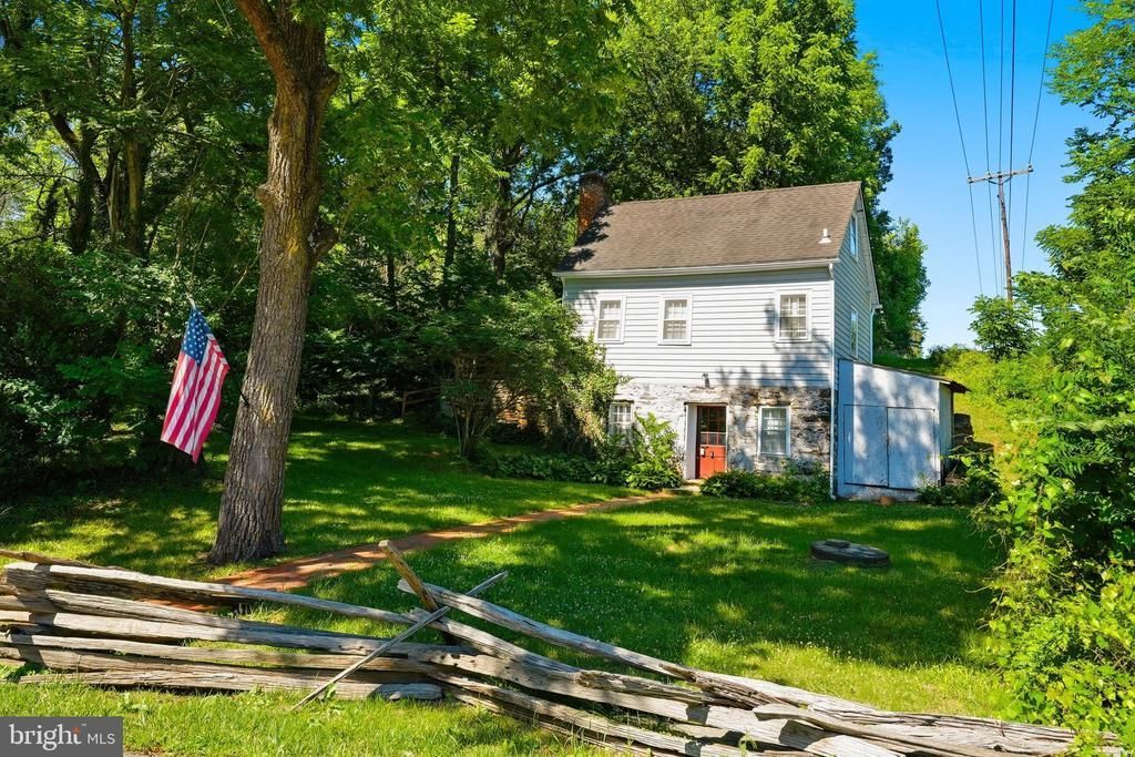 8200 BUCKLAND MILL ROAD, GAINESVILLE, VA 20155