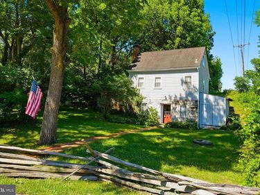 8200 BUCKLAND MILL ROAD, GAINESVILLE, VA 20155