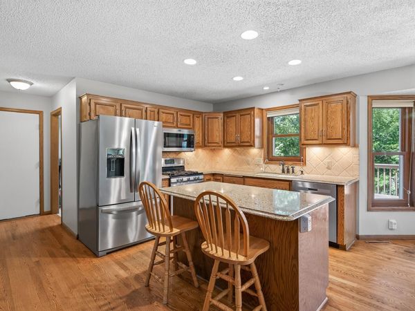 17664 Kettering Trail, Lakeville, MN 55044