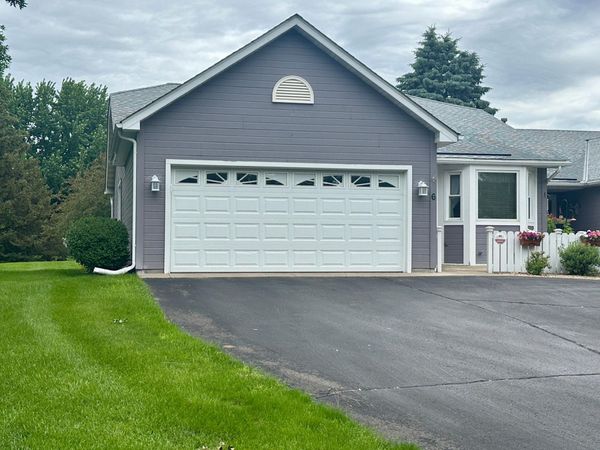 6 Oak Ridge Trail, Circle Pines, MN 55014