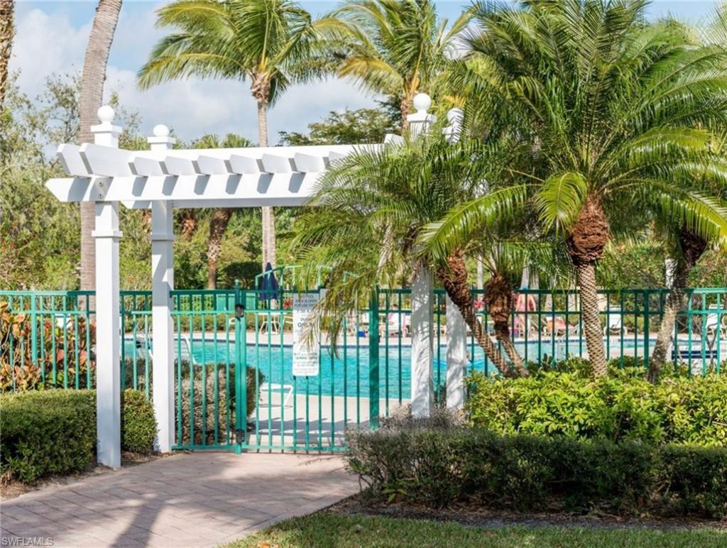 3006 Futuna Ln, Naples, FL 34119 Photo