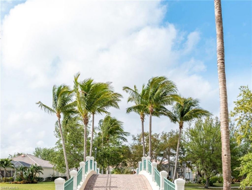 3006 Futuna Ln, Naples, FL 34119 Photo