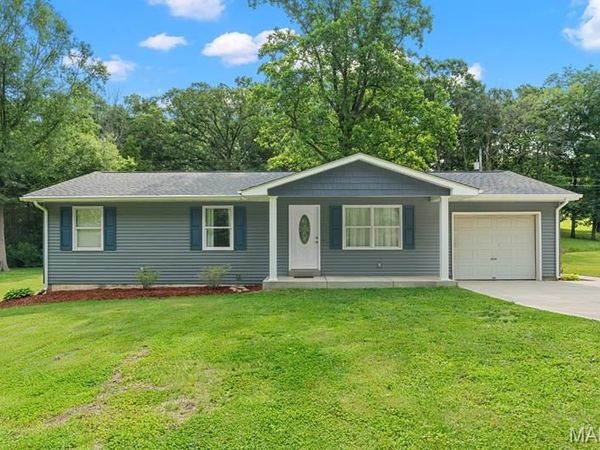 3752 Sunrise Drive , Pacific, MO 63069