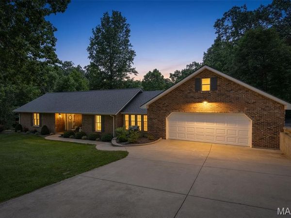 21959 Kingsman Drive, Ste Genevieve, MO 63670