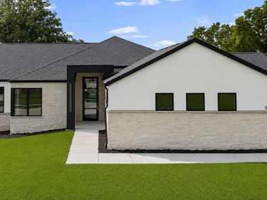 6300 Carveth Drive, Lincoln, NE 68516