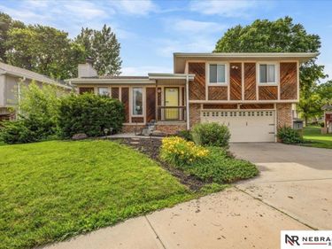 6712 S 73rd Avenue, Ralston, NE 68127