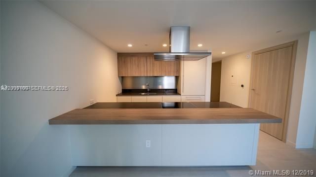 1000 Brickell Plz , Unit 4905, Miami, FL 33131 Photo