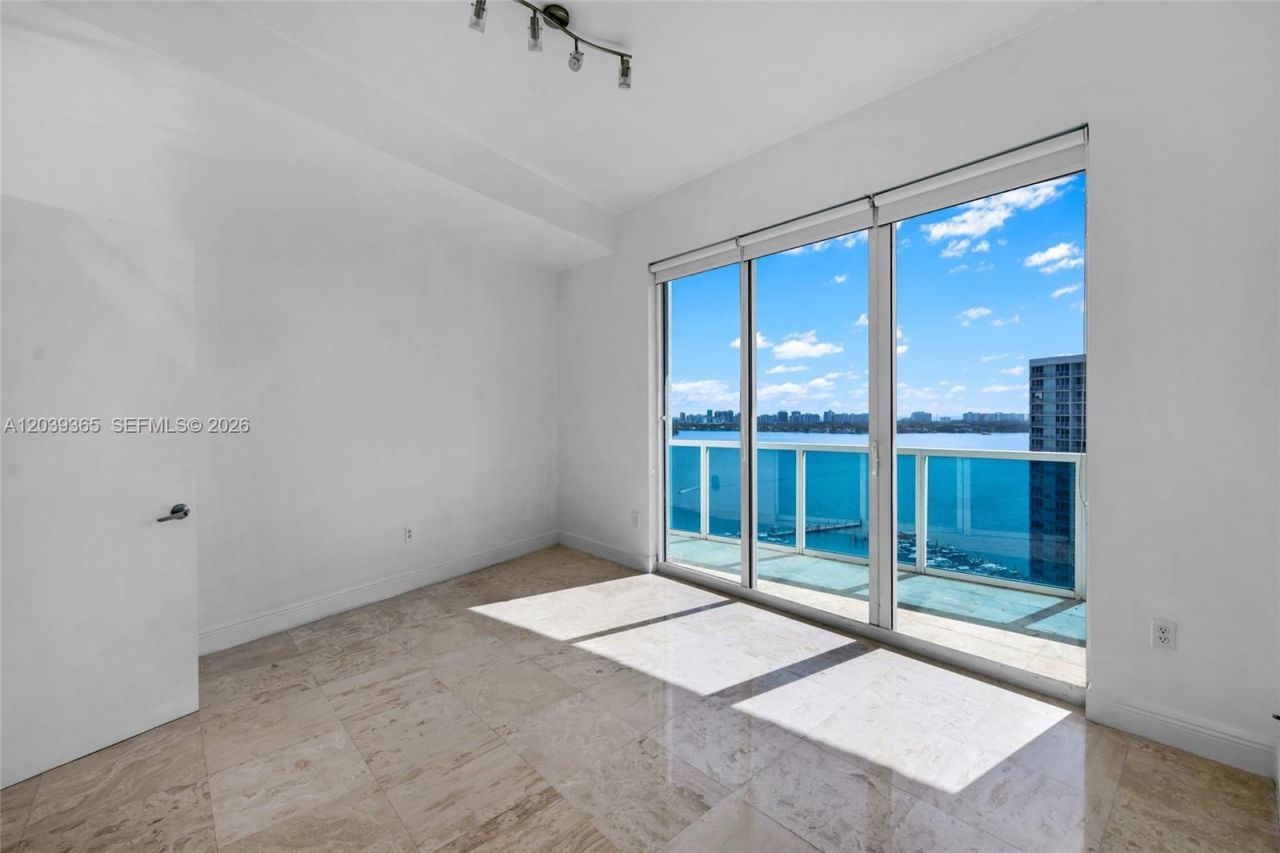 1881 79th St Cswy, Unit 2106-1, North Bay Village, FL 33141 Photo