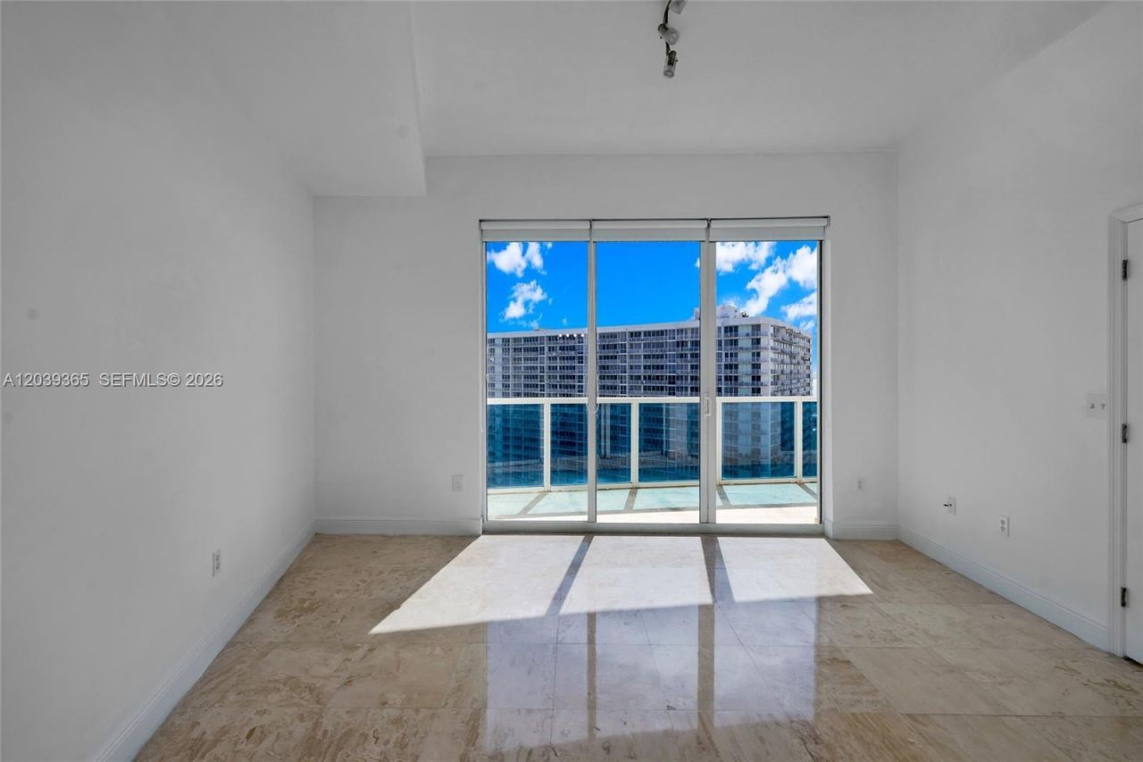 1881 79th St Cswy, Unit 2106-1, North Bay Village, FL 33141 Photo