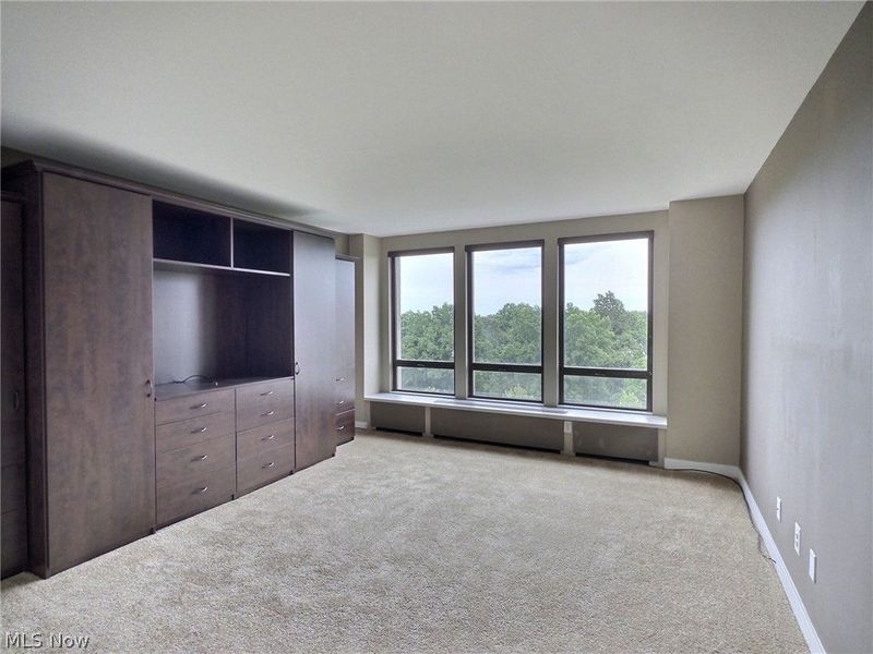 1 Bratenahl Place, Unit 802, Bratenahl, OH 44108 Photo 10