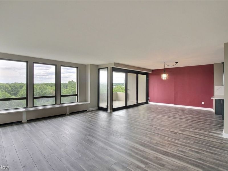 1 Bratenahl Place, Unit 802, Bratenahl, OH 44108 Photo 4
