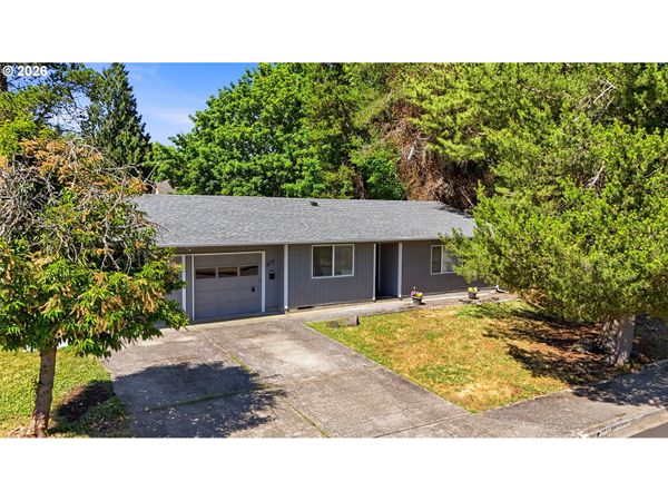 815 SE NAOMI WAY, McMinnville, OR 97128