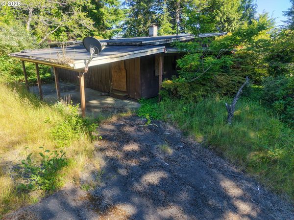 1840 S 19TH ST, Coos Bay, OR 97420