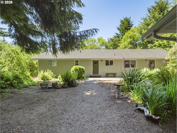 657 S SCHOONER CREEK RD, Lincoln City, OR 97367