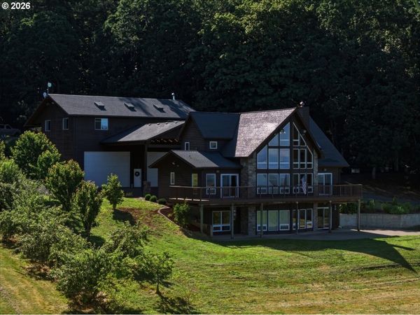 22000 SE UPPER MATTHEWS CREEK LN, Amity, OR 97101