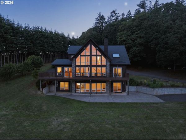 22000 SE UPPER MATTHEWS CREEK LN, Amity, OR 97101