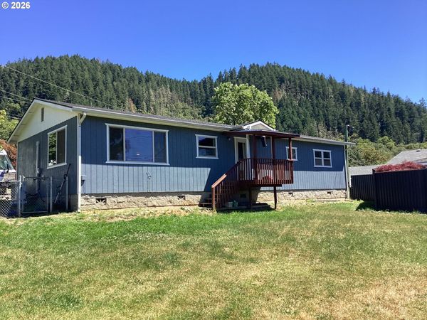 370 GAEL LN, Myrtle Creek, OR 97457