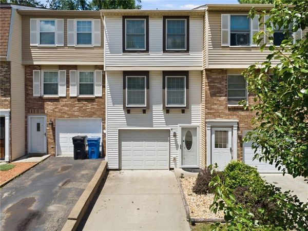 296 Huntingdon Ave , Irwin, PA 15642