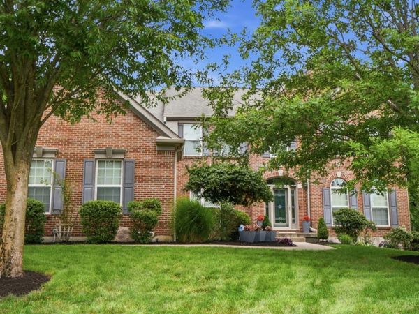 7484 Hunters Trail, West Chester, OH 45069