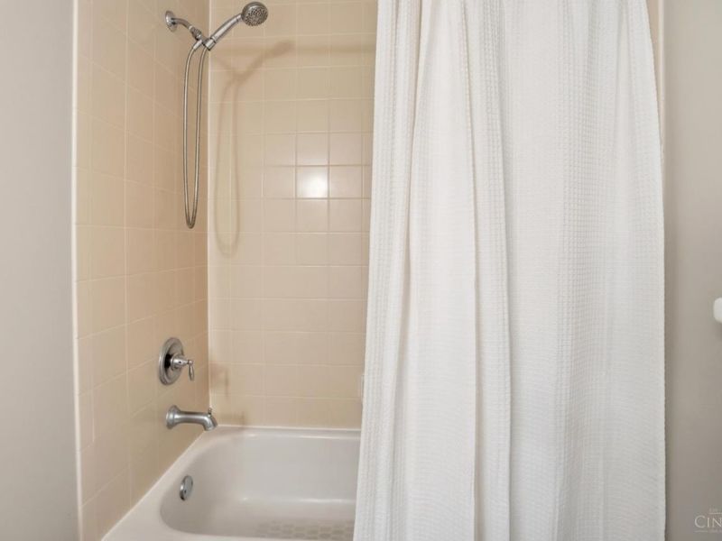 7484 Hunters Trail, West Chester, OH 45069 Photo 47