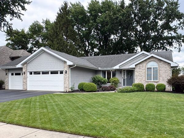 6857 Chandelier Drive, LOVES PARK, IL 61111
