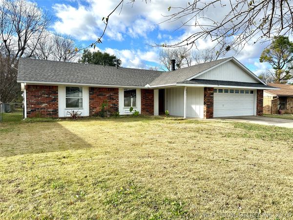 1931 Green Meadows Drive , McAlester, OK 74501