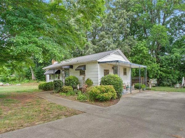 1310 Stone Street , Mebane, NC 27302