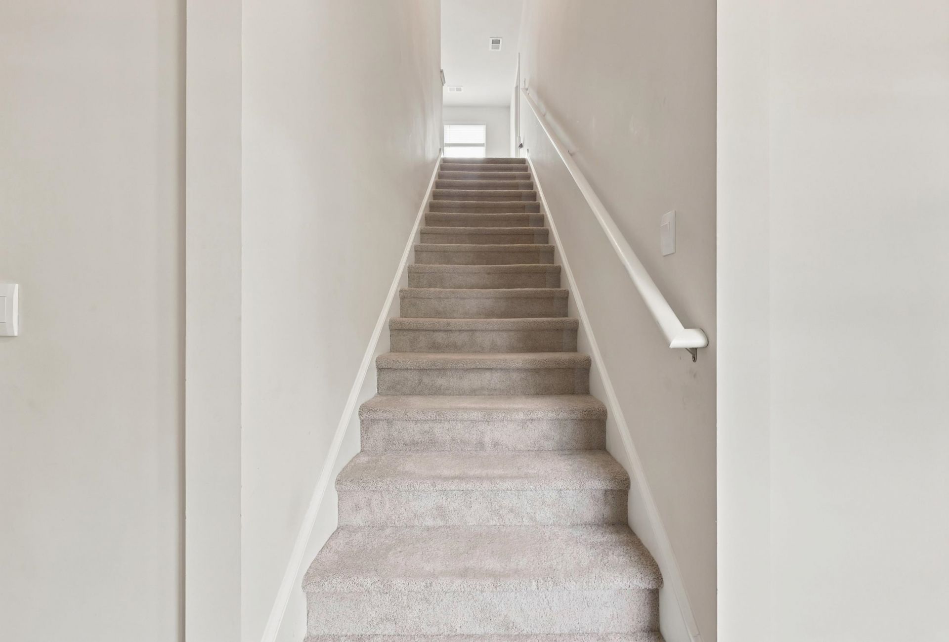 427 Samara Dr. Photo 11