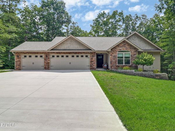 23 Dove Cote Terrace, Crossville, TN 38558