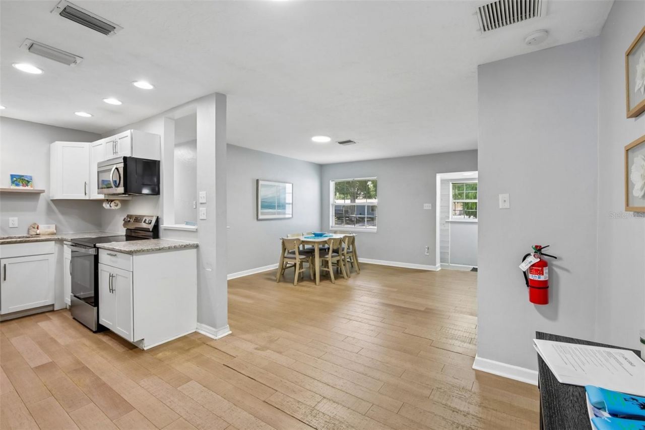 2214 23rd Avenue W, Bradenton, FL 34205 Photo