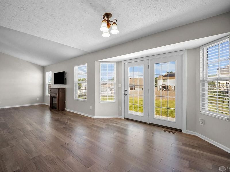303 E Arlington Drive, Trenton, OH 45067 Photo 14