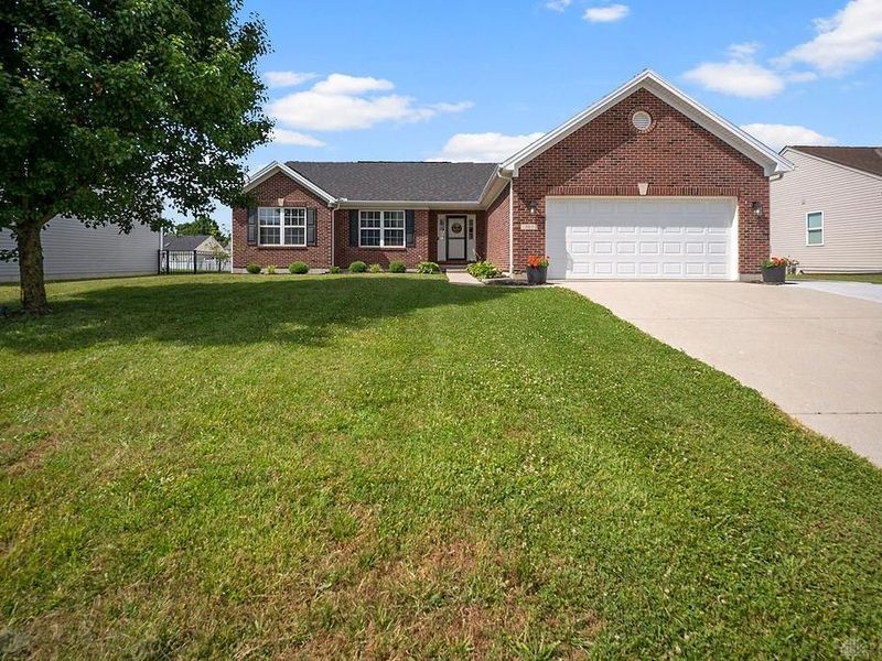 303 E Arlington Drive, Trenton, OH 45067 Photo 4